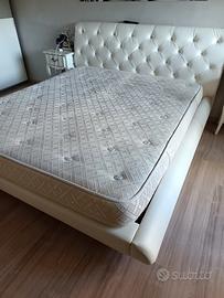  armadio e letto in ecopelle