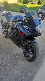 suzuki gsx-r 750 k6