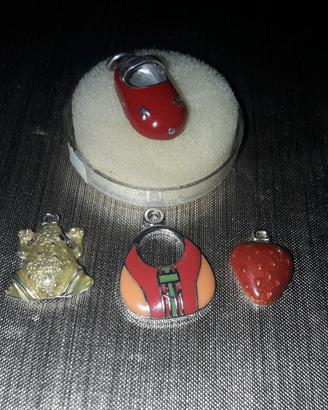 Ciondoli, gioielli, nuovi