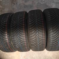 Gomme Goodyear 4 stagioni 215/60 R17 