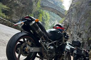 Ducati Monster S4 916