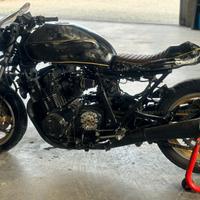Cafe tacer Suzuki 1100