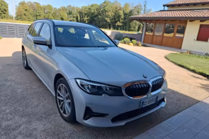 BMW 320d xDrive Touring 190 CV Automatica