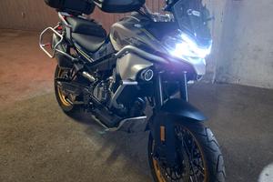 CF moto