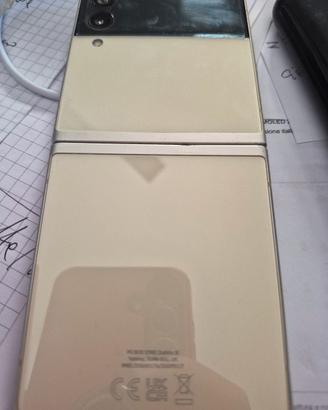samsung Z Flip 3g 128 gb