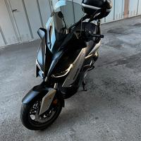 Yamaha X MAX 400