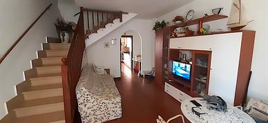 APPARTAMENTO su due piani a QUERCIANELLA