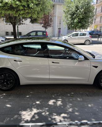 Tesla Model 3 Long Range AWD — Settembre 2021