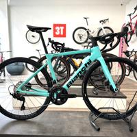 Bici da strada Bianchi SPRINT Shimano 105 12v