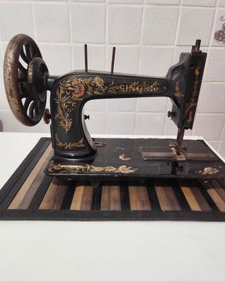 MACCHINA DA CUCIRE SINGER F579009