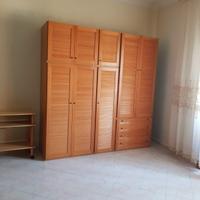 Armadio  200 €.  Giugliano (Napoli)