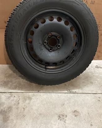 Gomme da neve con cerchi 185/65 r15 88t