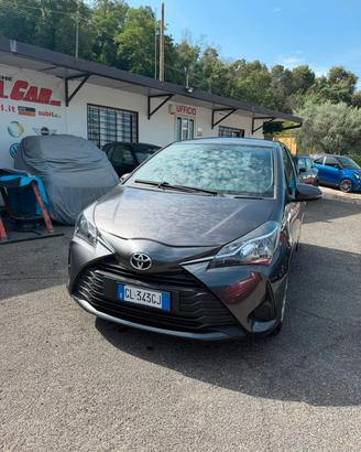 Toyota Yaris 1.0 5 porte Lounge