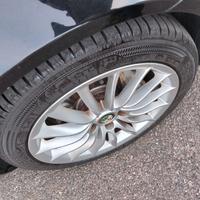 cerchi 18 gommati al 90% alfa turbine