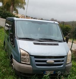 Ford Transit 9 posti