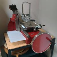 Affettatrice manuale Bizerba