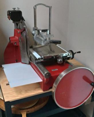 Affettatrice manuale Bizerba