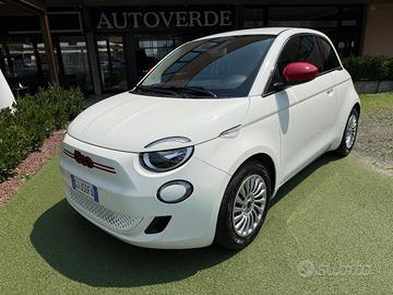 Fiat 500e RED ** 25000KM ** IVA ESPOSTA