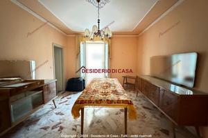 Casa, Termini Imerese.