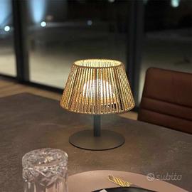 Lampada da tavolo