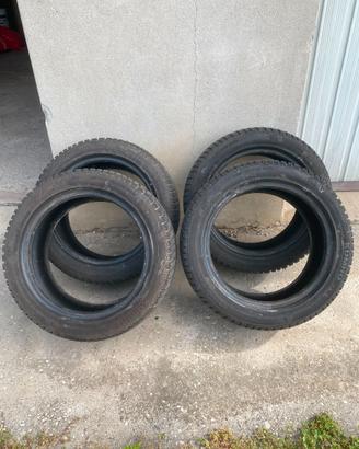 4 pneumatici invernali Kumho 195/50 R15 82H