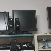  monitor per computer