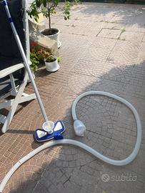 Aspiratore piscina intex