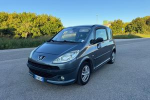 Peugeot 1007 1.4 Sporty 2Tronic
