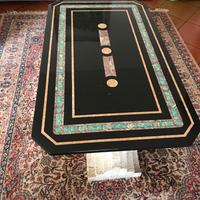 Tavolino da salotto in marmo ed alabastro