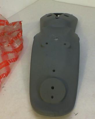 PARAFANGO POSTERIORE APRILIA 8226468