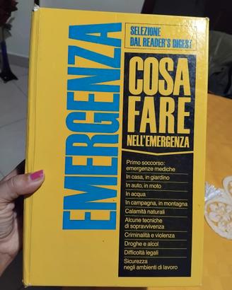 COSA FARE NELL'EMERGENZA-libro vintage 