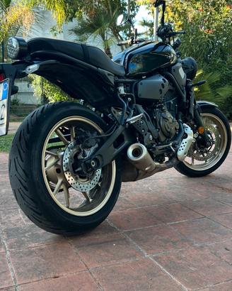 xsr 700