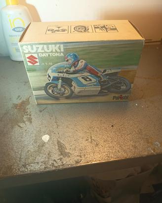 modellino moto Suzuki Daytona 