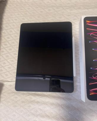 I pad pro 12.9, 6th generazione