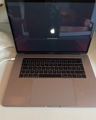 Macbook Pro 15” A1707 16gb 512gb i7-7920HQ