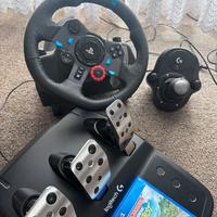 Volante con cambio incluso per PlayStation