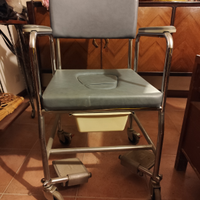 Carrozzina sedia comoda