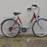 Bicicletta da donna TELAIO BASSO ruota 28”