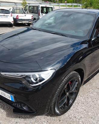 Alfa Romeo Stelvio 2.2 Turbodiesel 210 CV AT8 Q4 V