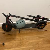 Monopattino elettrico Navee V50