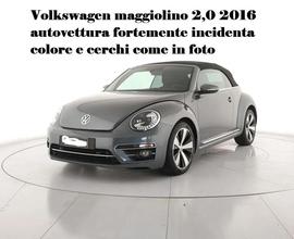 Volkswagen Beetle cabrio 2,0 incidentato - 2016