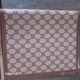 rubrica vintage  gucci