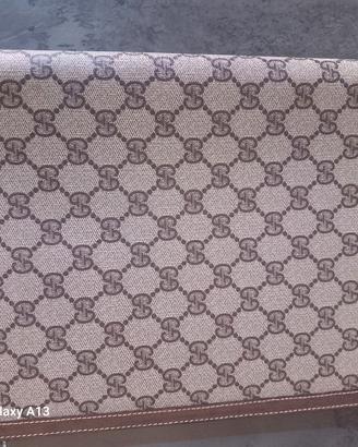 rubrica vintage  gucci