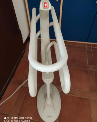 Scaldasalviette portatile per asciugamani o abiti.