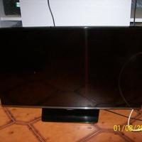 Tv led  Samsung32 pollici UE32H5000AW x ricambi
