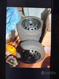 Gomme con cerchi in ferro