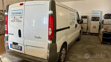 FURGONE RENAULT TRAFIC