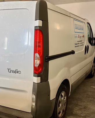 FURGONE RENAULT TRAFIC