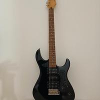 chitarra Yamaha   +  amplificatore