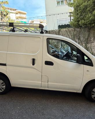 Furgone Nissan  NV200 anno 2014 Genova